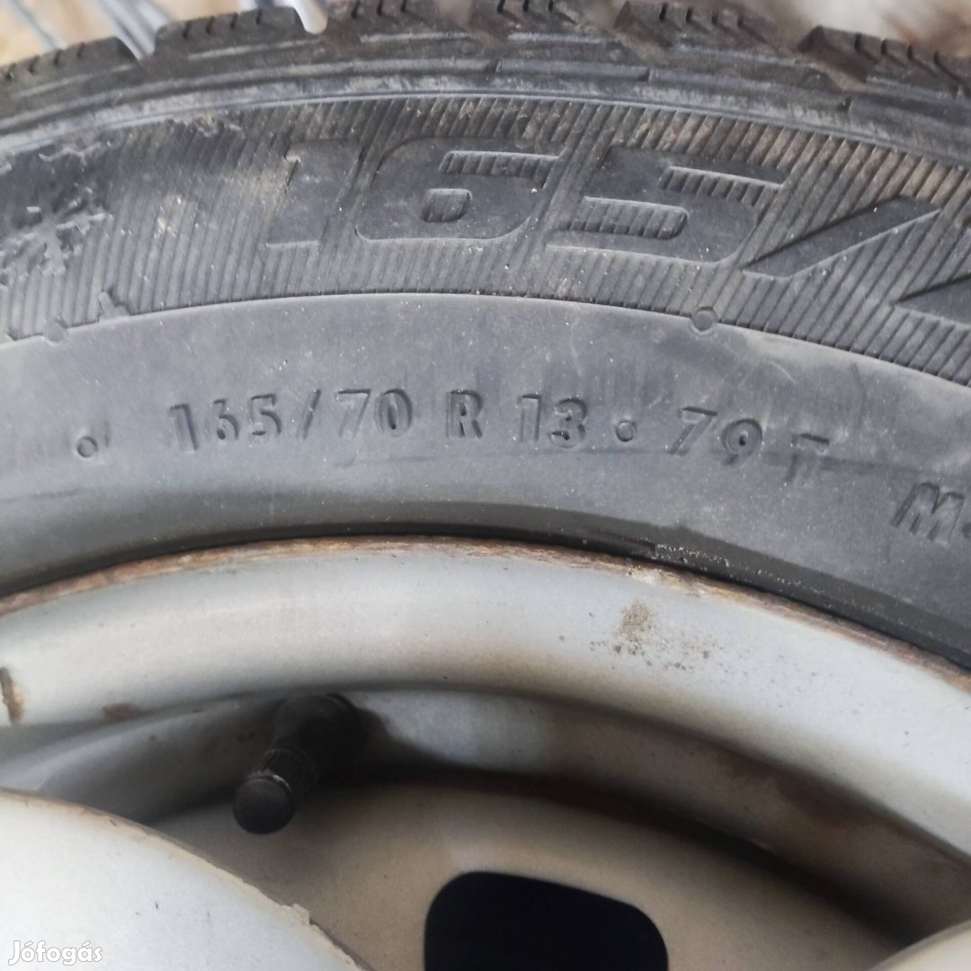 Skoda Felícia téligumi+lemezfelni 