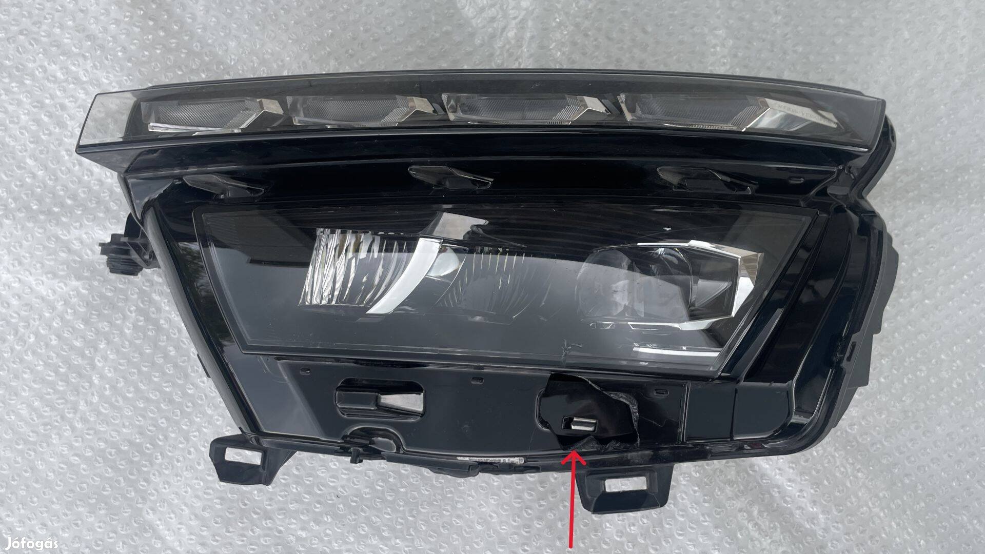 Skoda Kamiq bal első Full LED fényszóró 658941015D