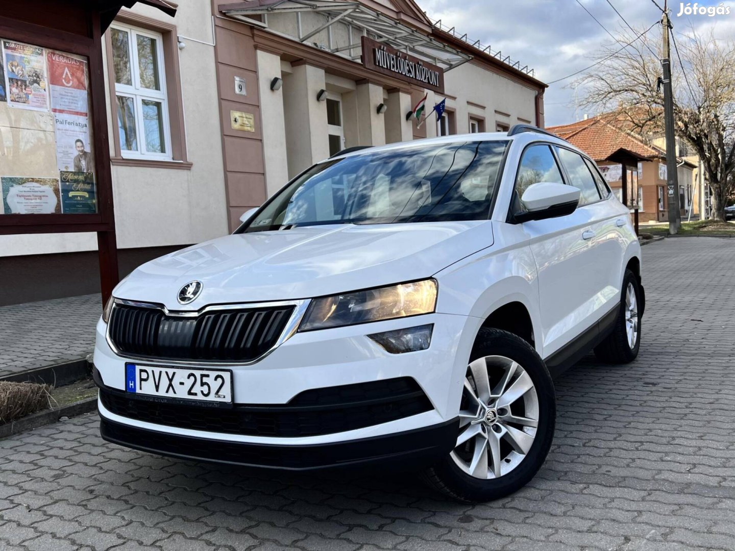 Skoda Karoq 2.0 TDI SCR Sportline 4x4 Márkaszer...