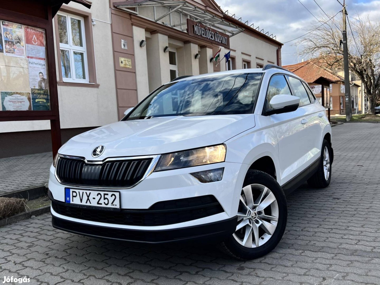 Skoda Karoq 2.0 TDI SCR Sportline 4x4 Márkaszer...