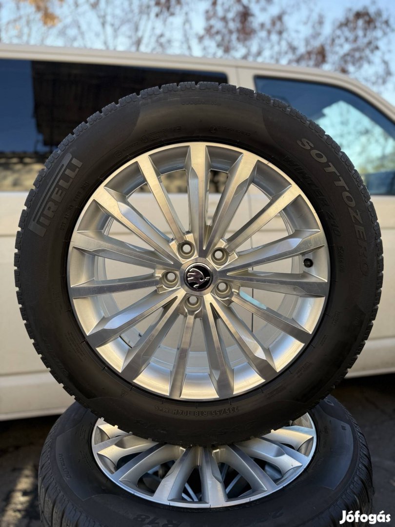 Skoda Kodiaq gyári Trinity 18" alufelni 5x112 felni 18 téli gumi