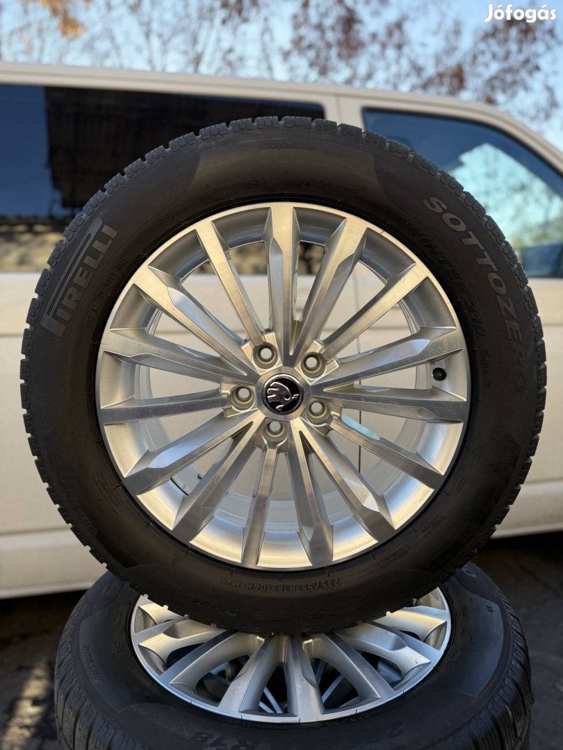 Skoda Kodiaq gyári Trinity 18" alufelni 5x112 felni téli gumi