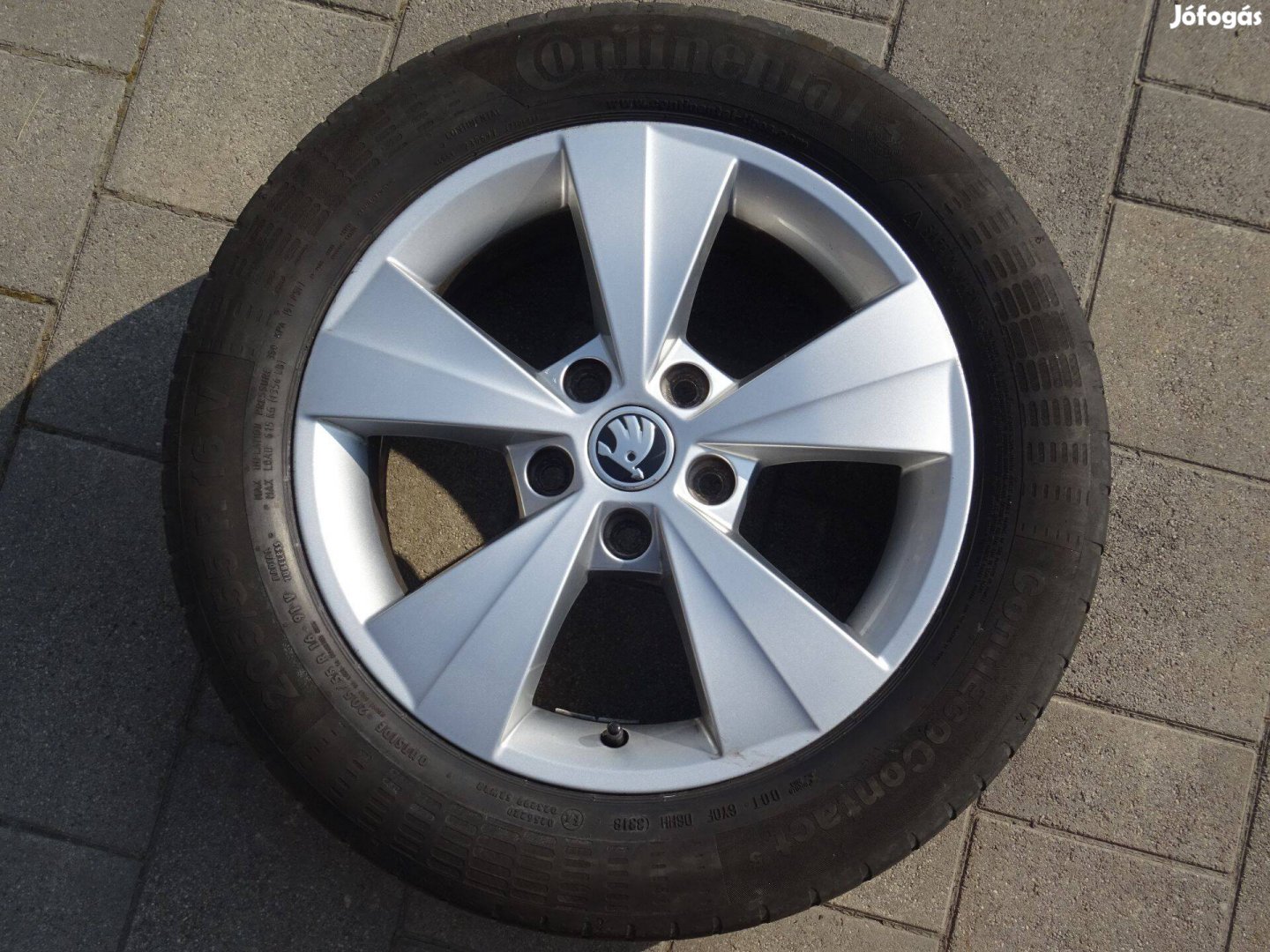 Skoda Octavia 16" 5x112 ET46 gyári alufelni 205/55R16 nyárigumi