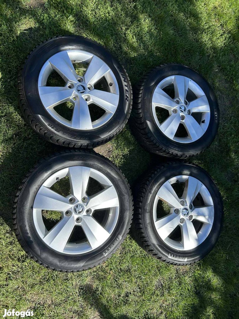 Skoda Octavia 16" télikerék garnitúra