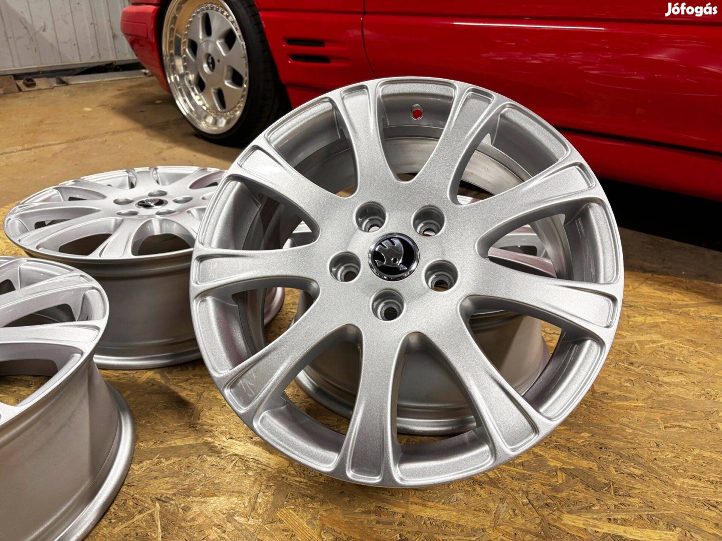 Skoda Octavia 17" 5x112 gyári alufelni eladó 17 coll