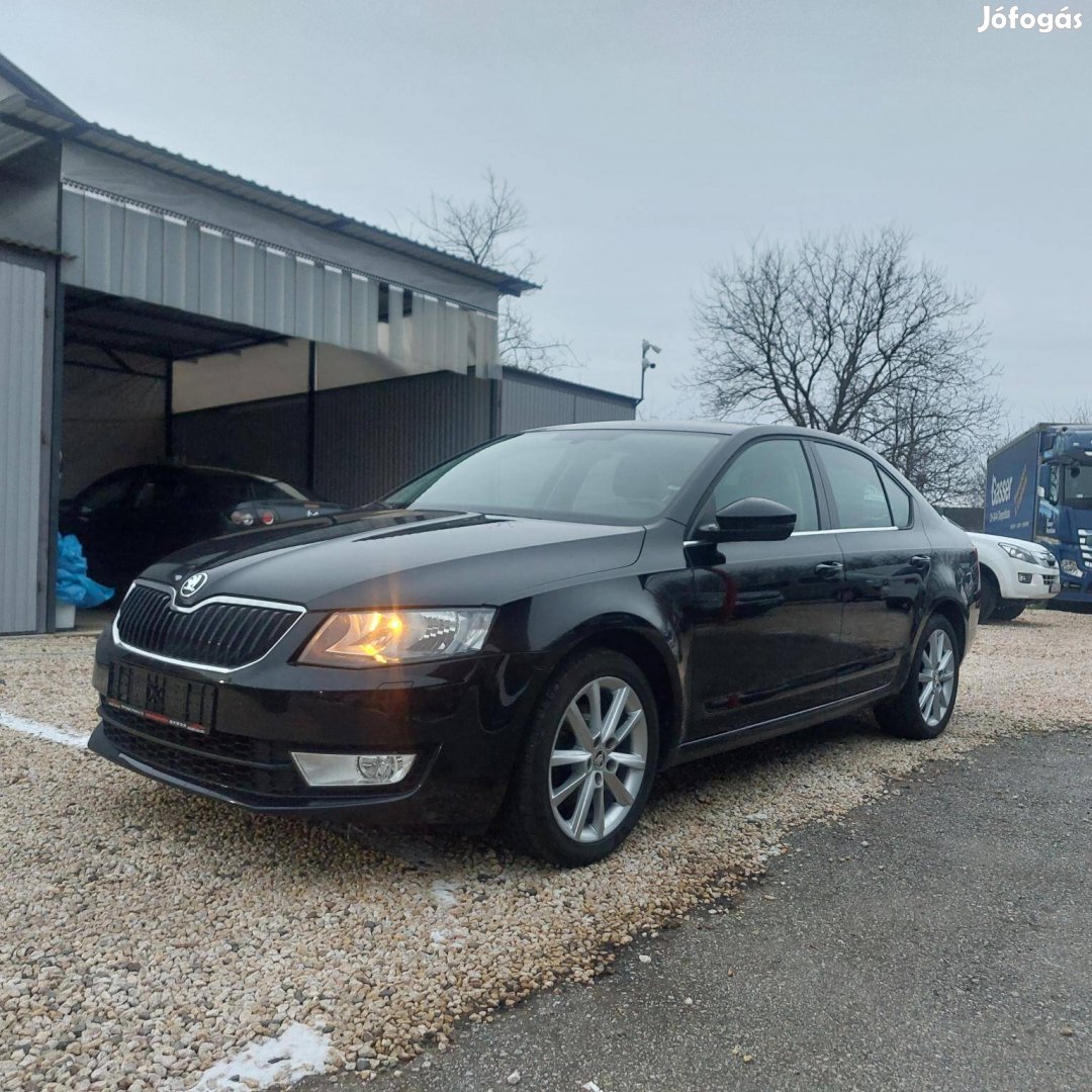 Skoda Octavia 1.4 TSI Elegance DSG Nagyon szép