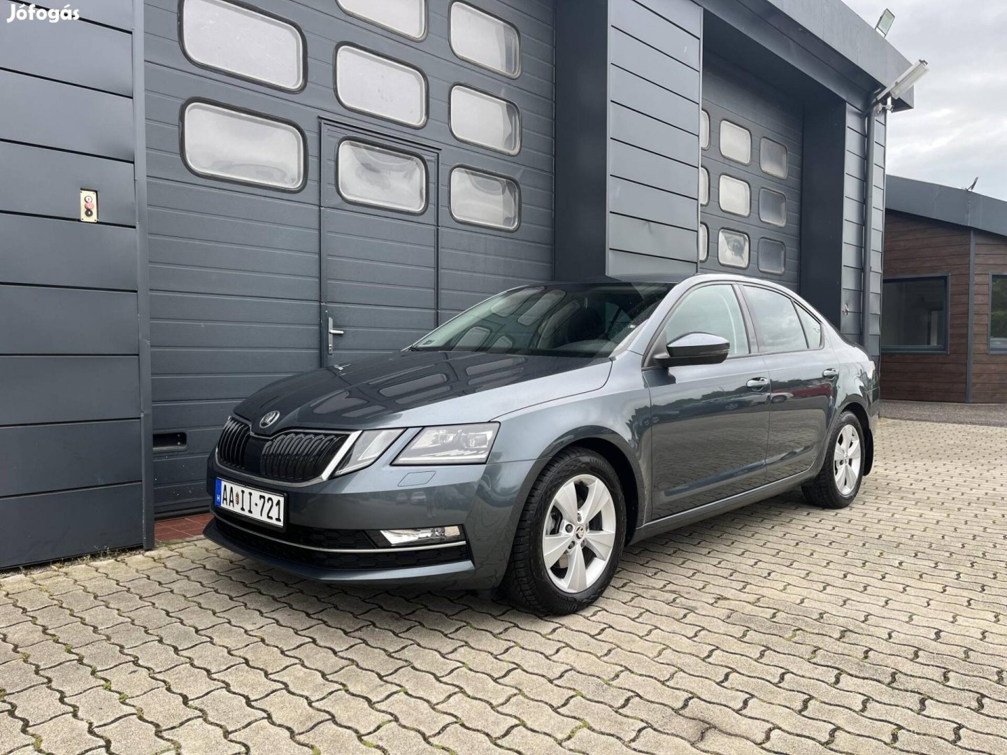Skoda Octavia 1.5 TSI ACT Style DSG Szervizköny...