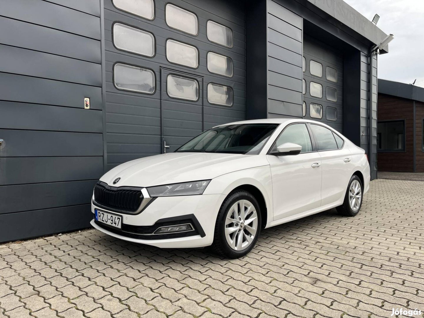 Skoda Octavia 1.5 TSI ACT Style Szervizkönyv /...