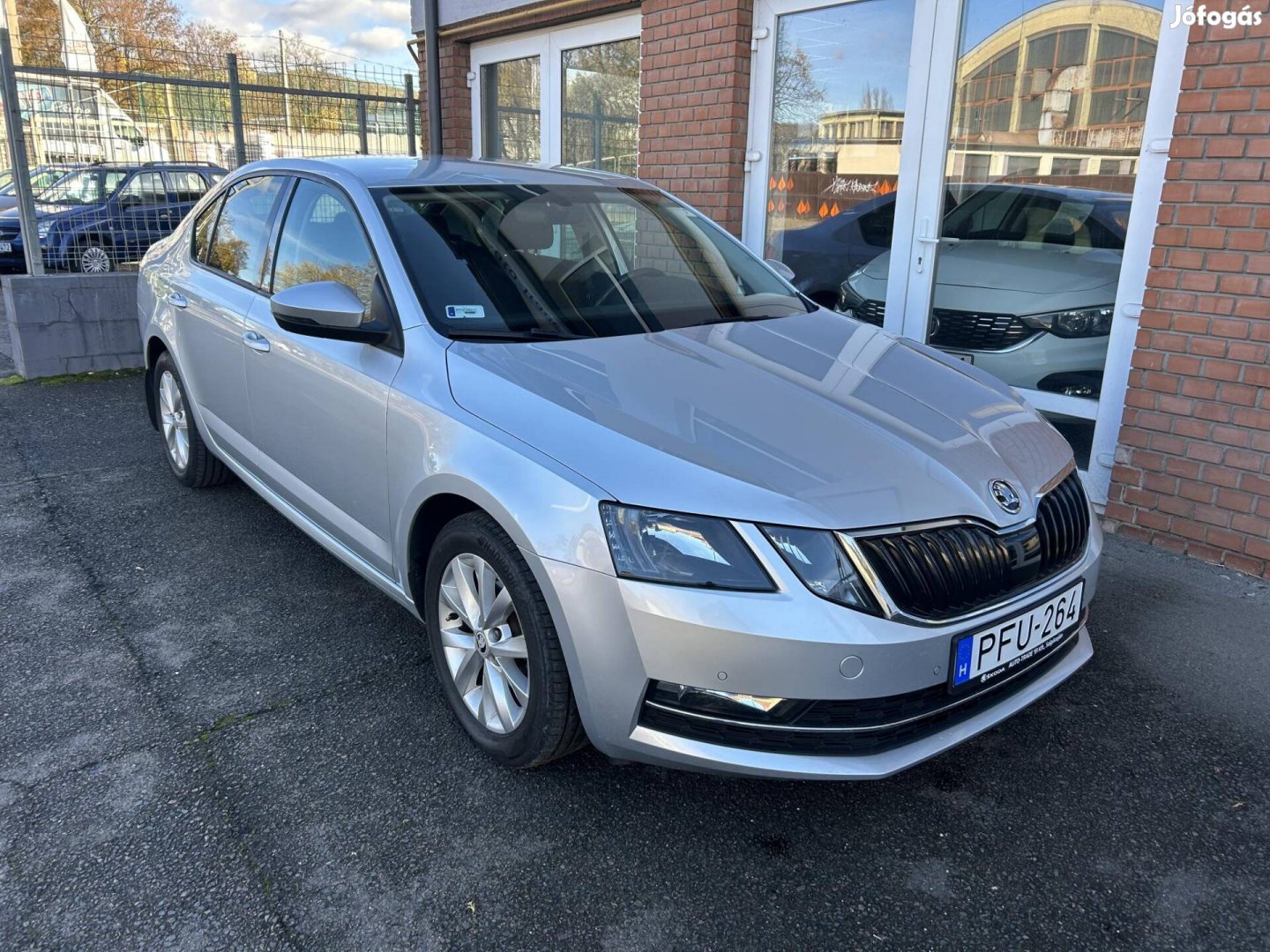 Skoda Octavia 1.6 CR TDI Style DSG 141 E km/Mo-...