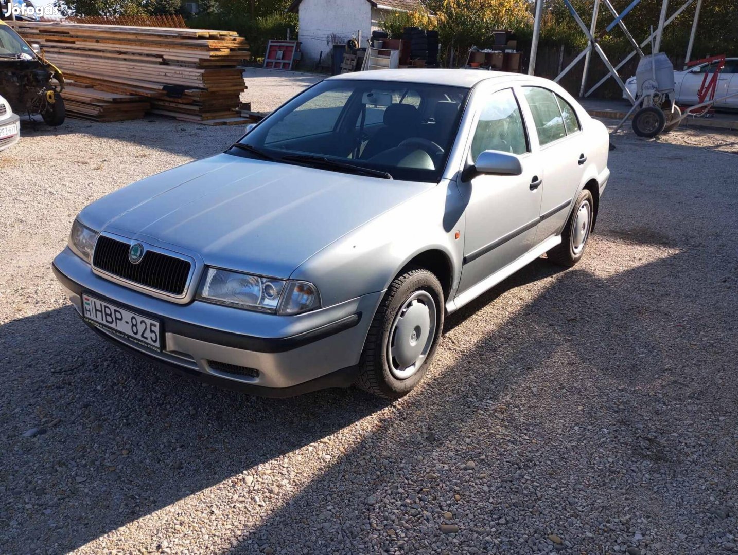 Skoda Octavia 1.6 GLX Sorszám:93