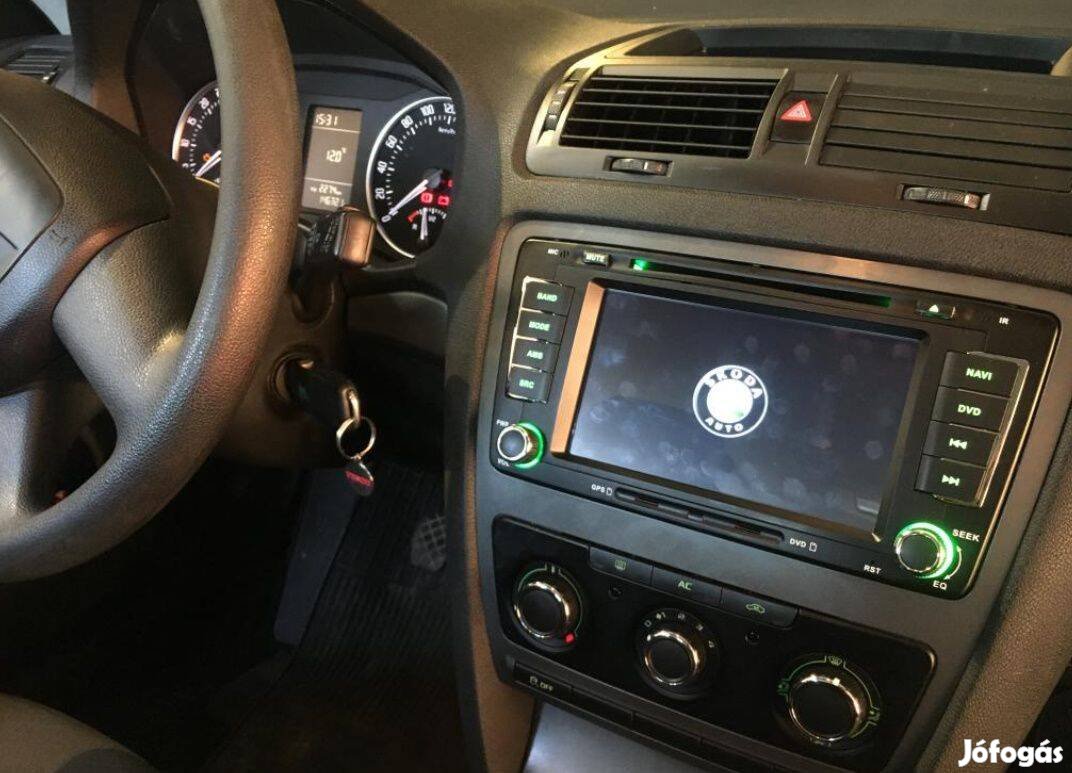 Skoda Octavia 2 Android Multimédia Carplay GPS Rádió Tolatókamerával