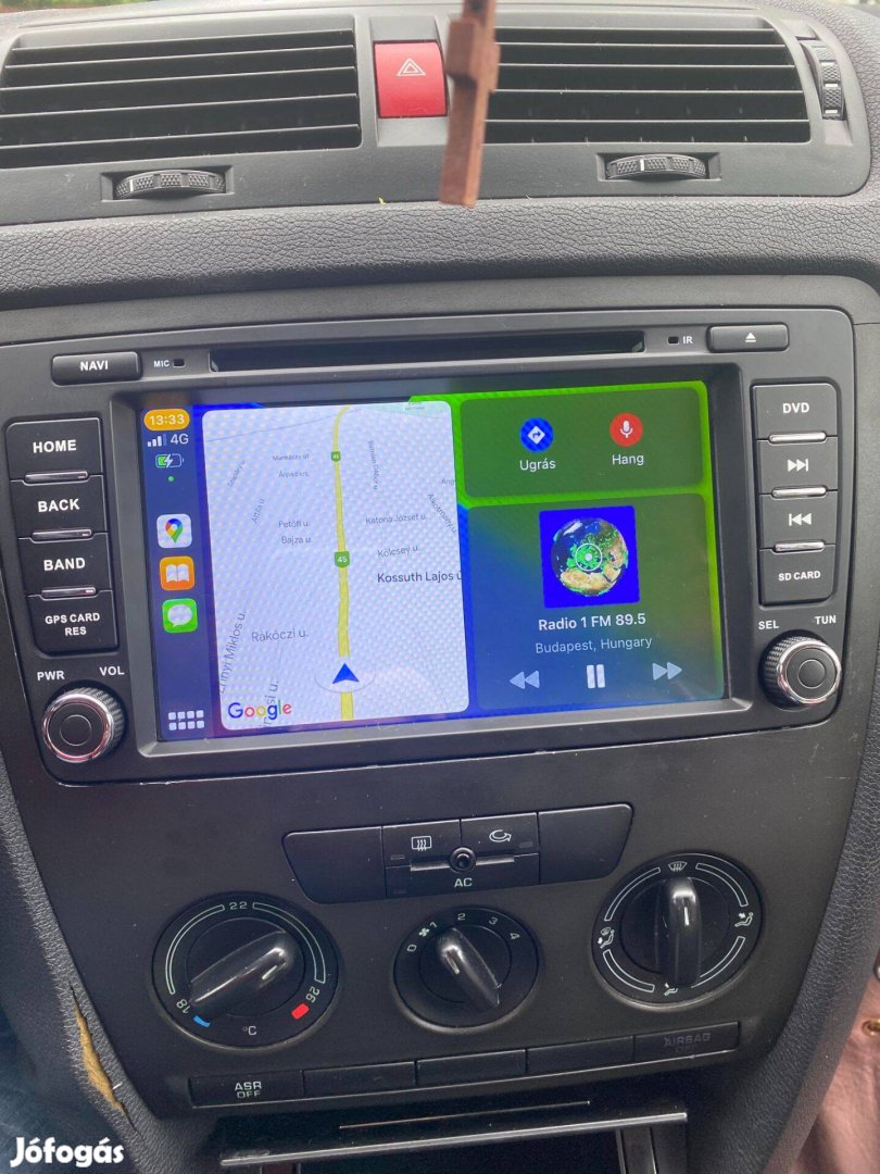 Skoda Octavia 2 Carplay Multimédia GPS Rádió Tolatókamerával!