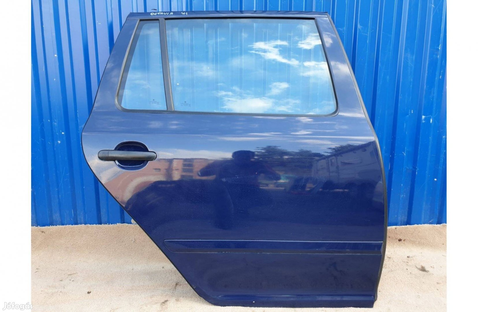 Skoda Octavia 2 II kombi jobb hátsó ajtó sérülés és rozsdamentes