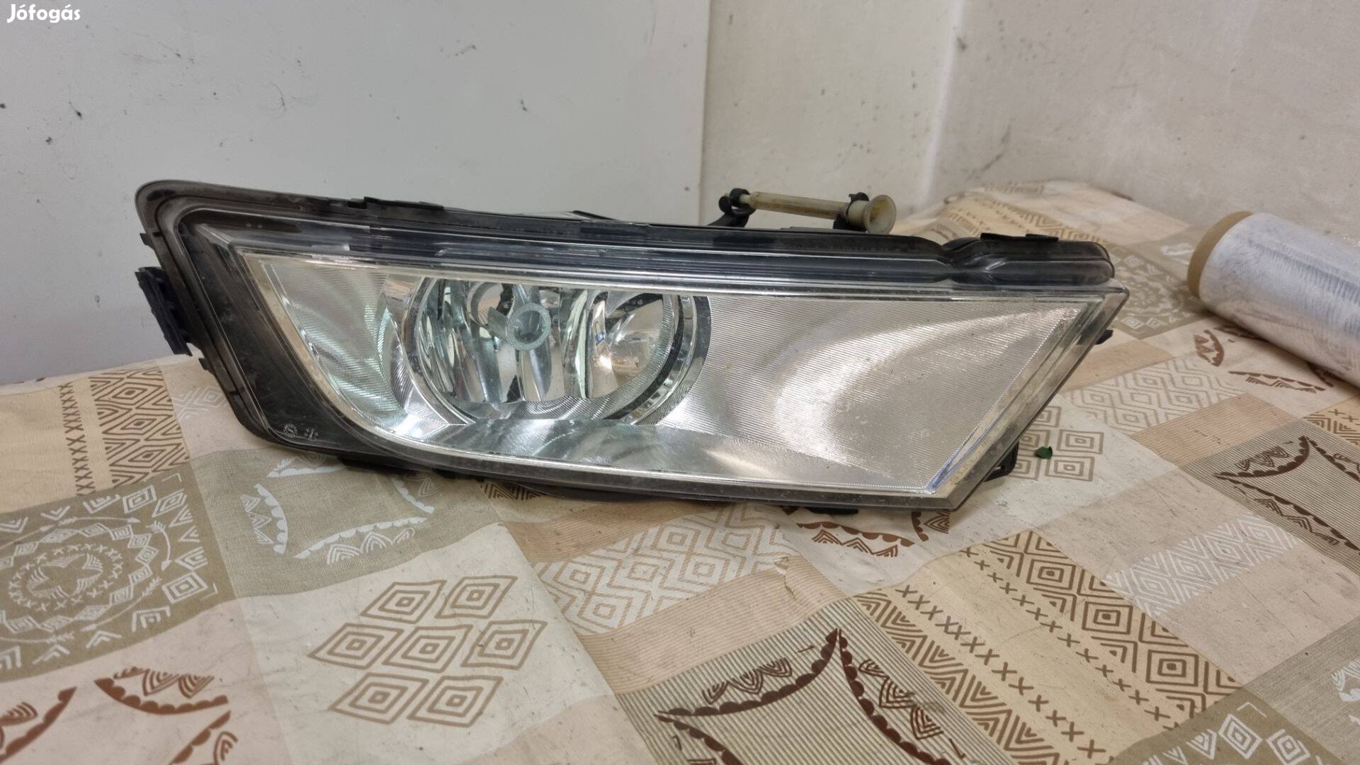 Skoda Octavia 3 12- Jobb első ködlámpa 5E0941700D