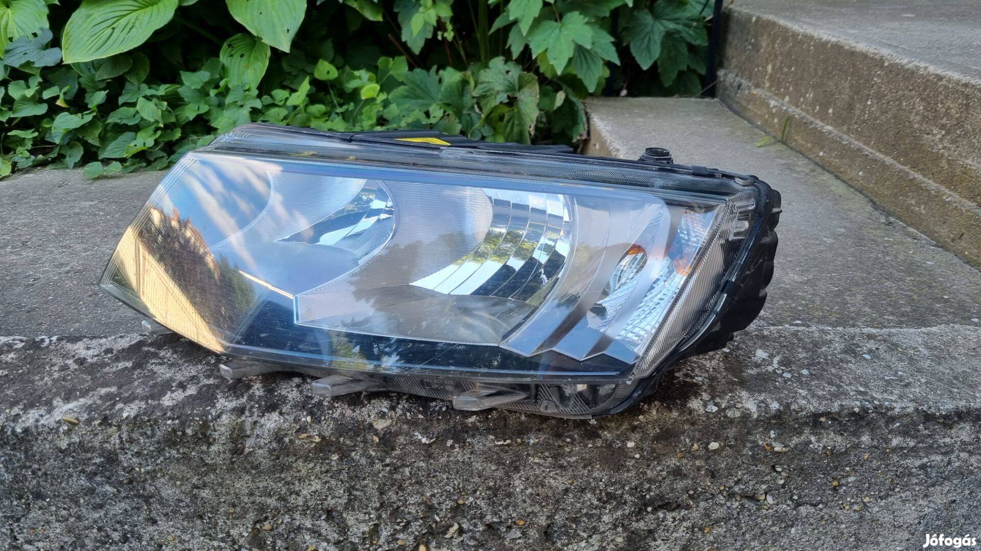 Skoda Octavia 3 III Bal első fényszóró lámpa 5E1941015