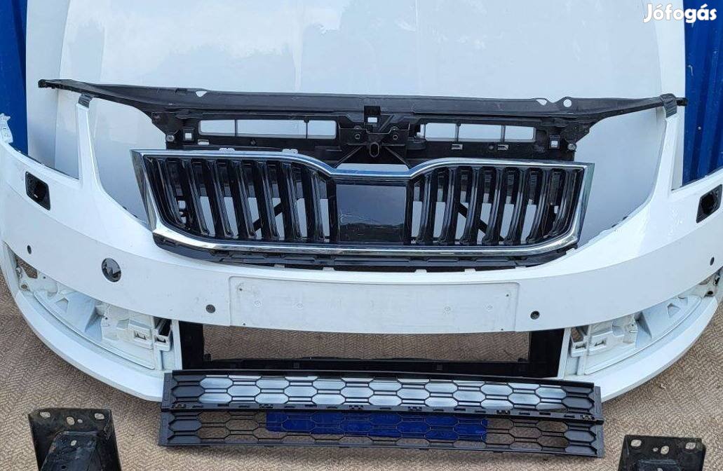 Skoda Octavia 3 III gyári 5E0853653C hűtőrács, díszrács, rács