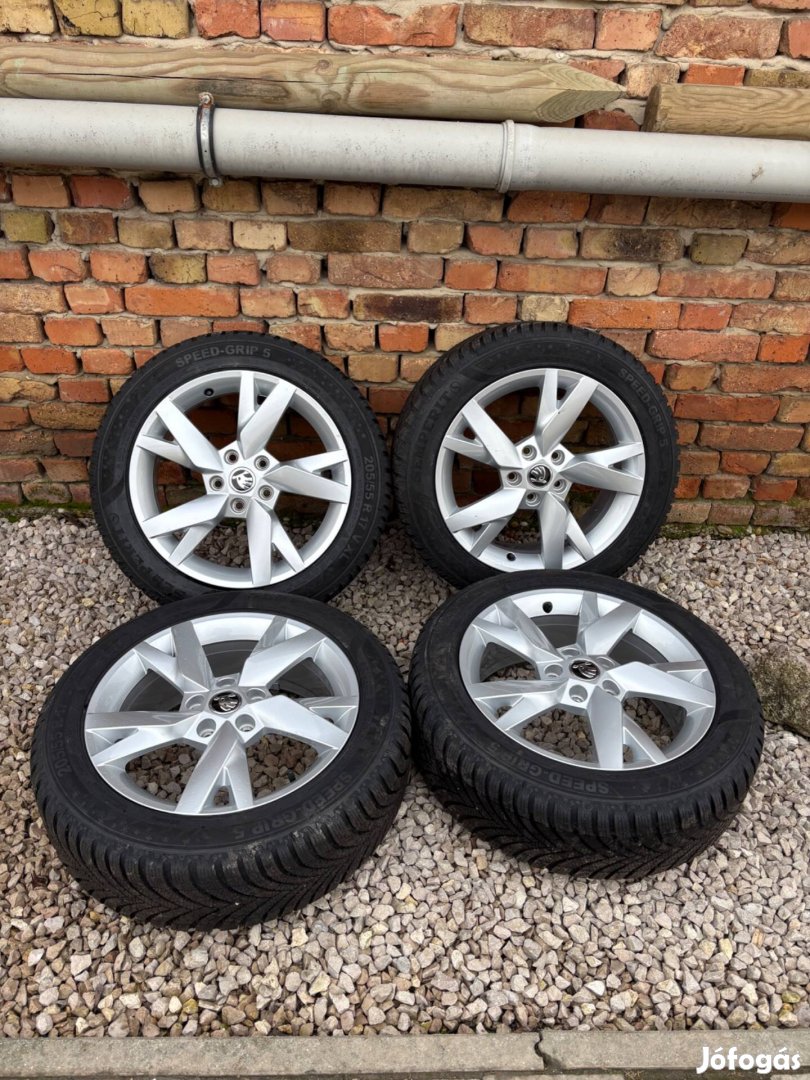 Skoda Octavia 4 Alufelniszett Lyra