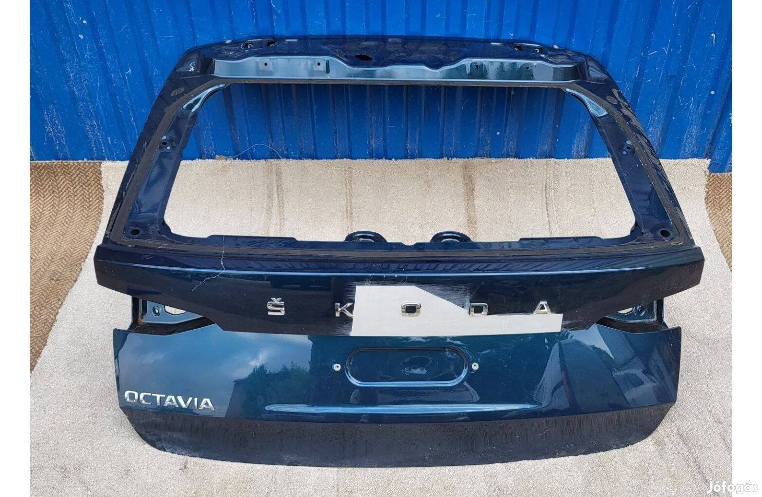 Skoda Octavia 4 IV kombi csomagtér ajtó 5E7827081