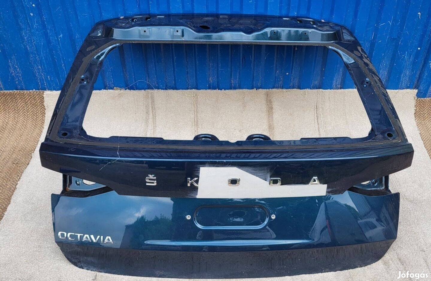 Skoda Octavia 4 IV kombi csomagtér ajtó 5E7827081