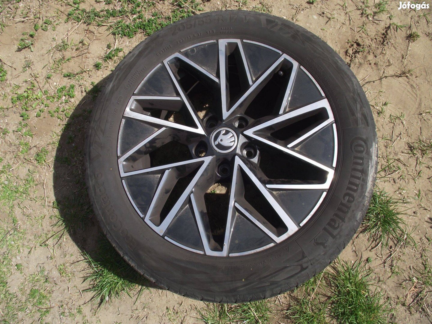 Skoda Octavia 4 gyári 17" alufelni gumival 5E3601025C 2020-2024