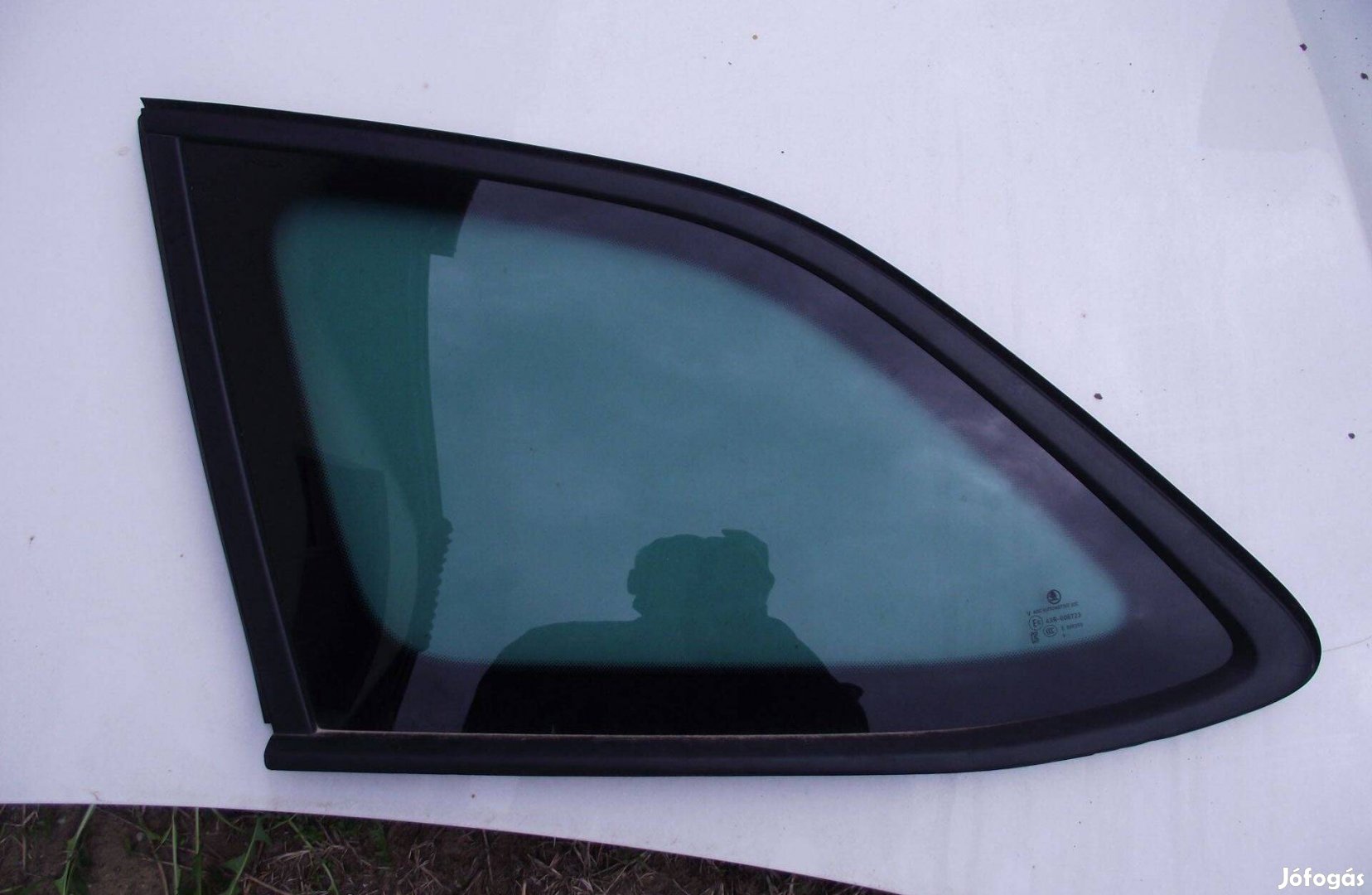 Skoda Octavia 4 kombi bal hátsó oldalüveg 2020-2024 csomagtérüveg