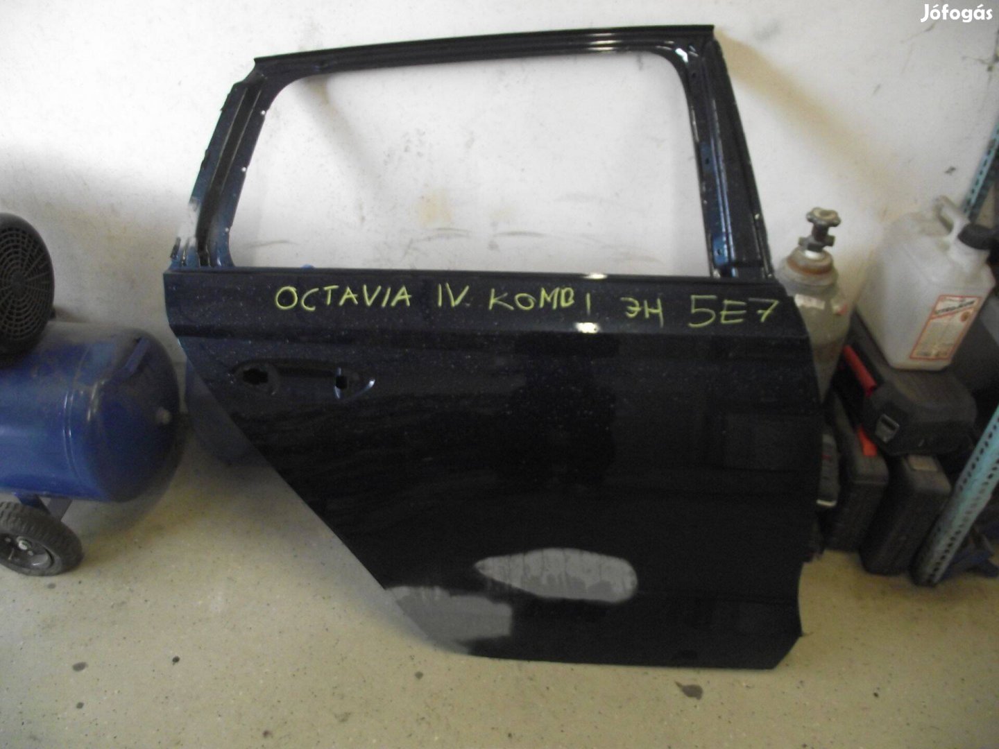 Skoda Octavia 4 kombi jobb hátsó ajtó 2020-tól 5E7