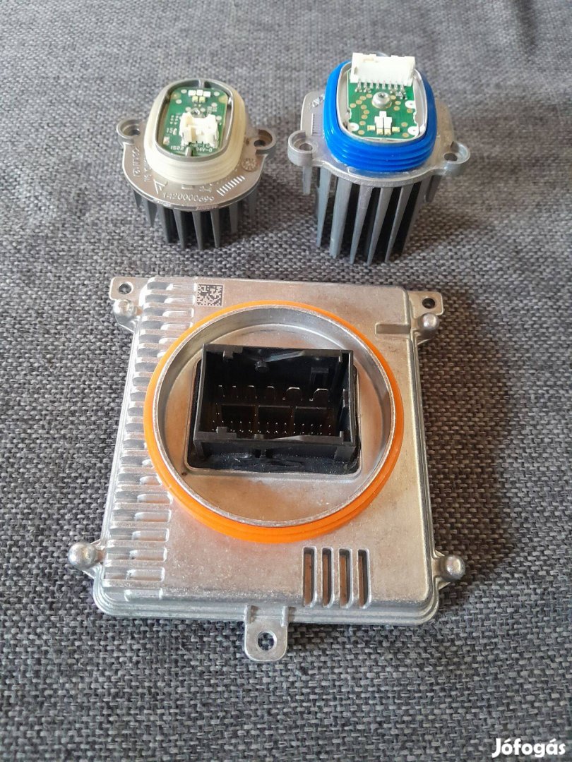 Skoda Octavia 4 led vezérlő és trafo