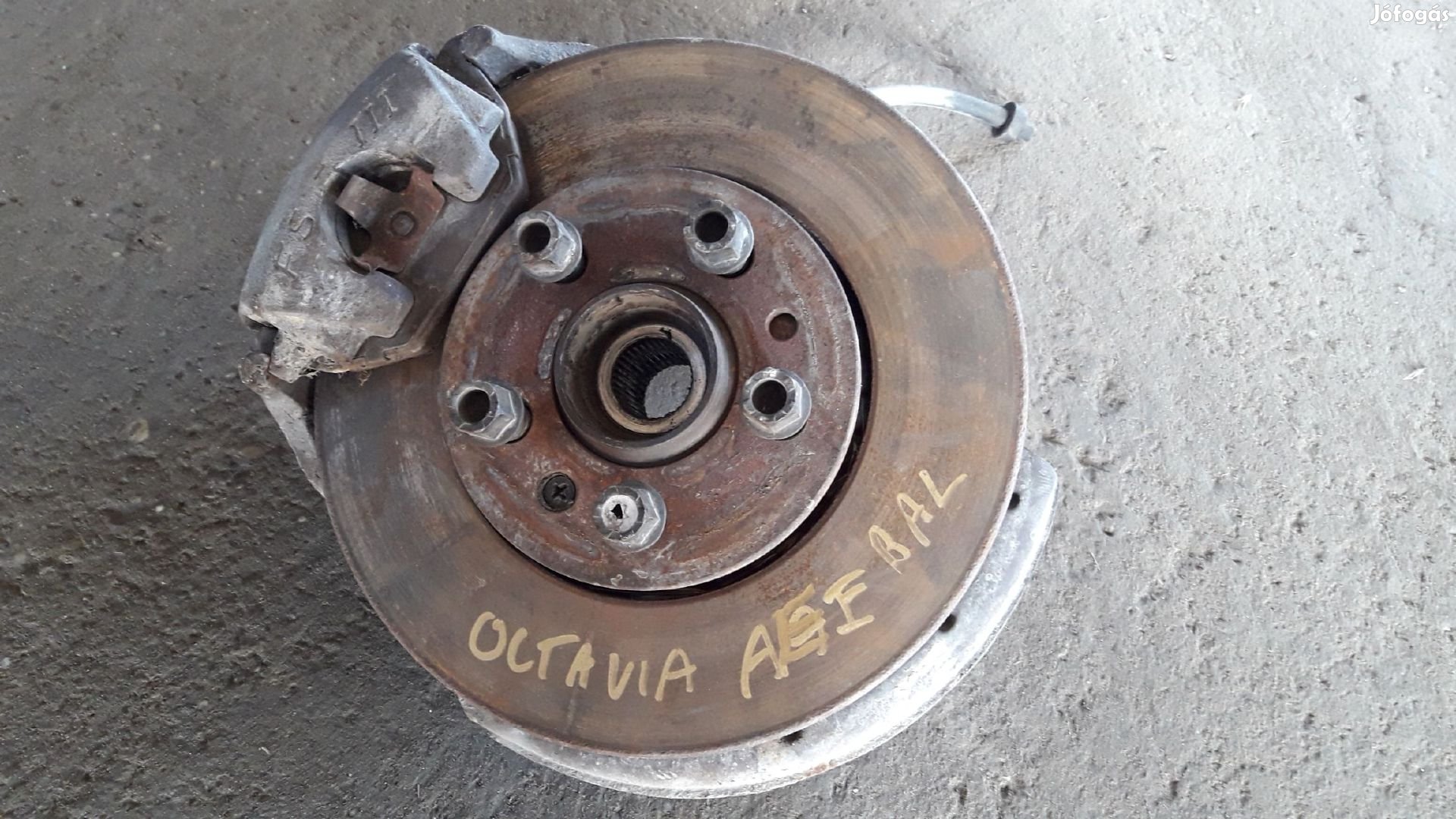 Skoda Octavia Bal Első Csonkállvány Kerékaggyal Féknyereg