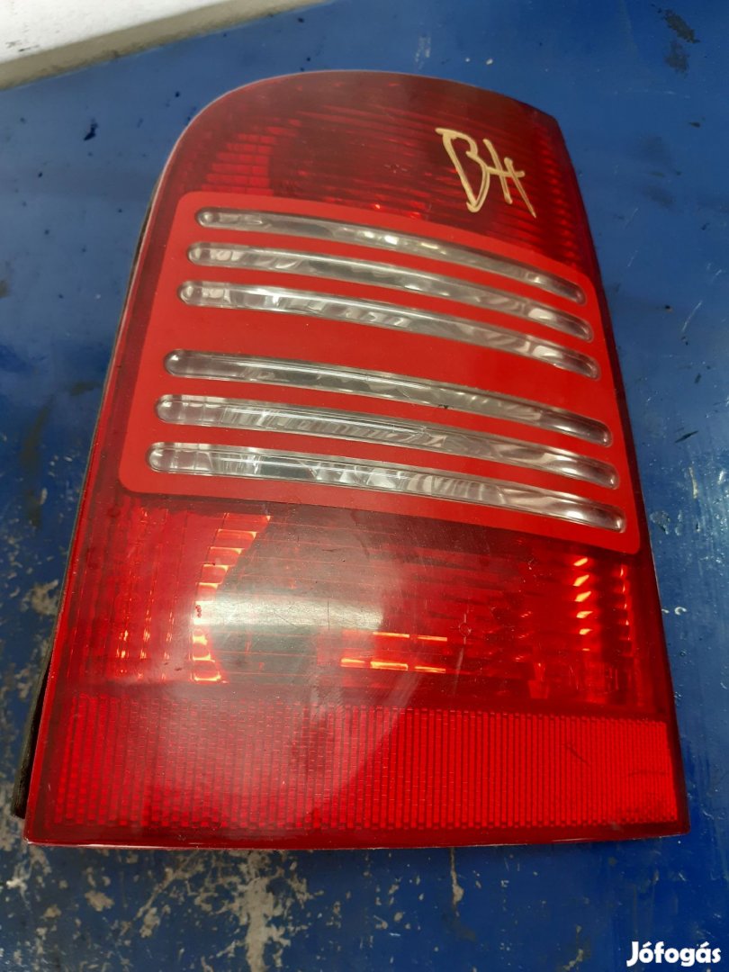Skoda Octavia Bal Hátsó Lámpa