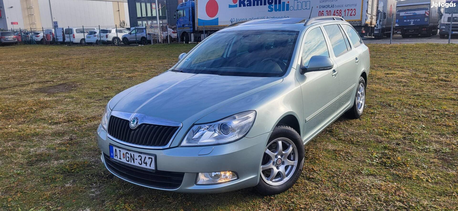 Skoda Octavia Combi 1.4 TSI Elegance Napfénytet...