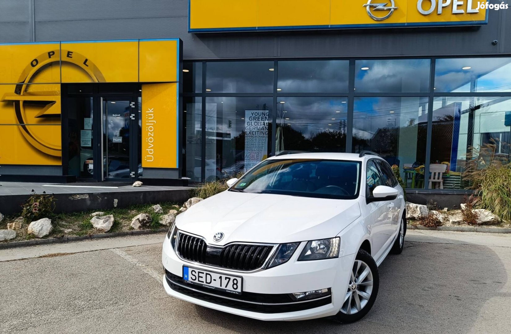 Skoda Octavia Combi 1.5 TSI ACT Style DSG Áfás!...