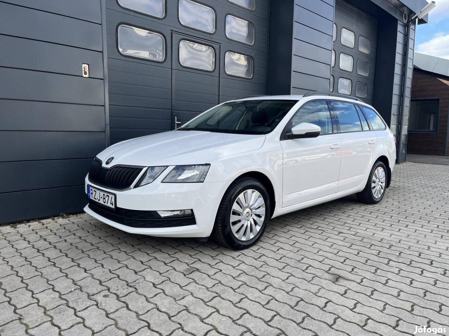 Skoda Octavia Combi 1.6 CR TDI Ambition Szerviz...