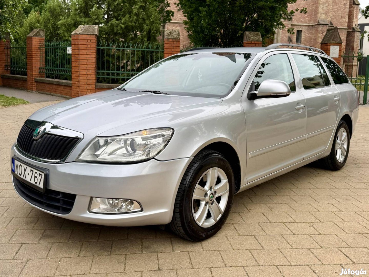 Skoda Octavia Combi 1.6 CR TDI Elegance Navigác...