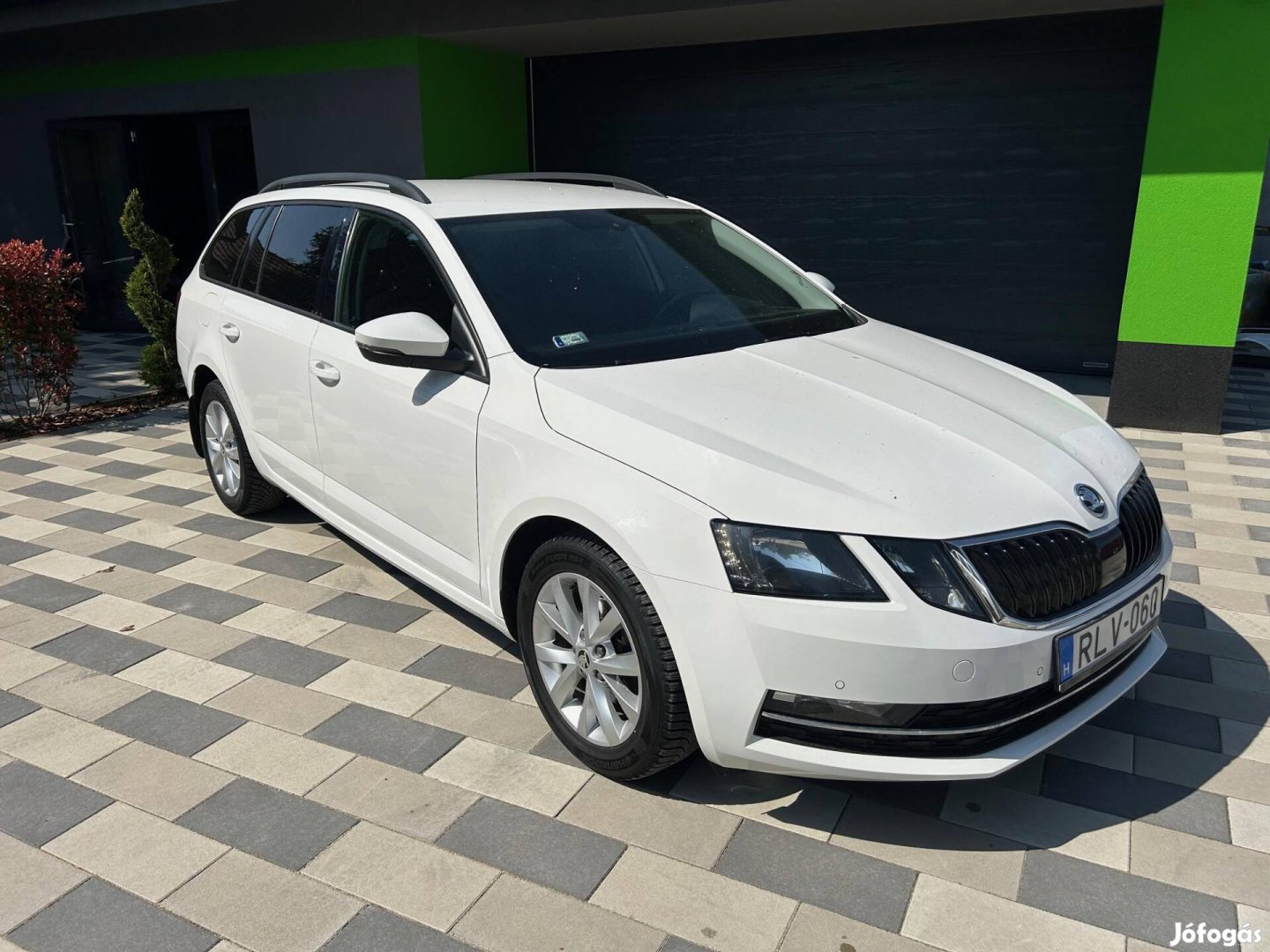 Skoda Octavia Combi 1.6 CR TDI Style Magyar---f...