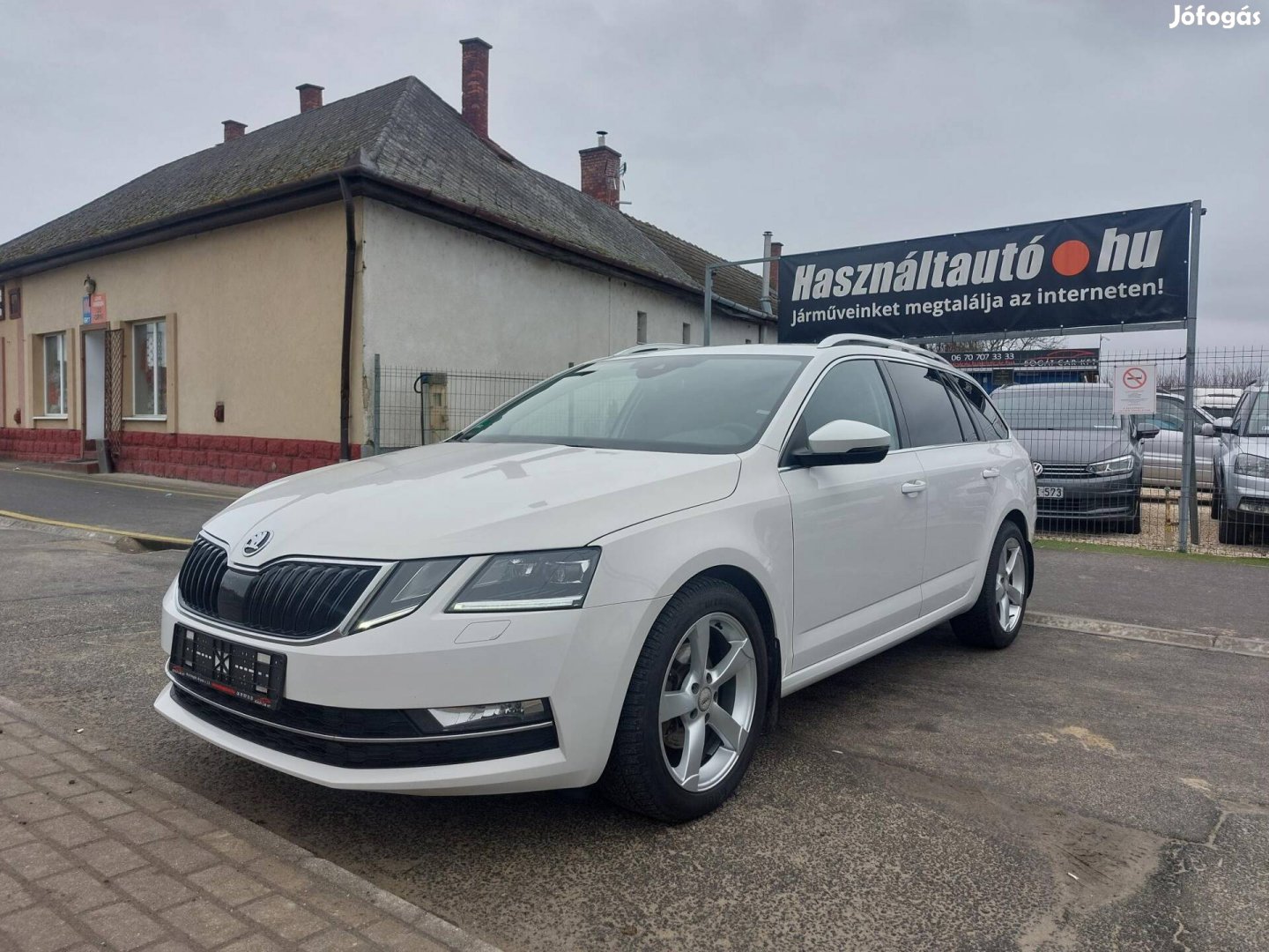 Skoda Octavia Combi 2.0 CR TDI Style DSG6 Sávta...