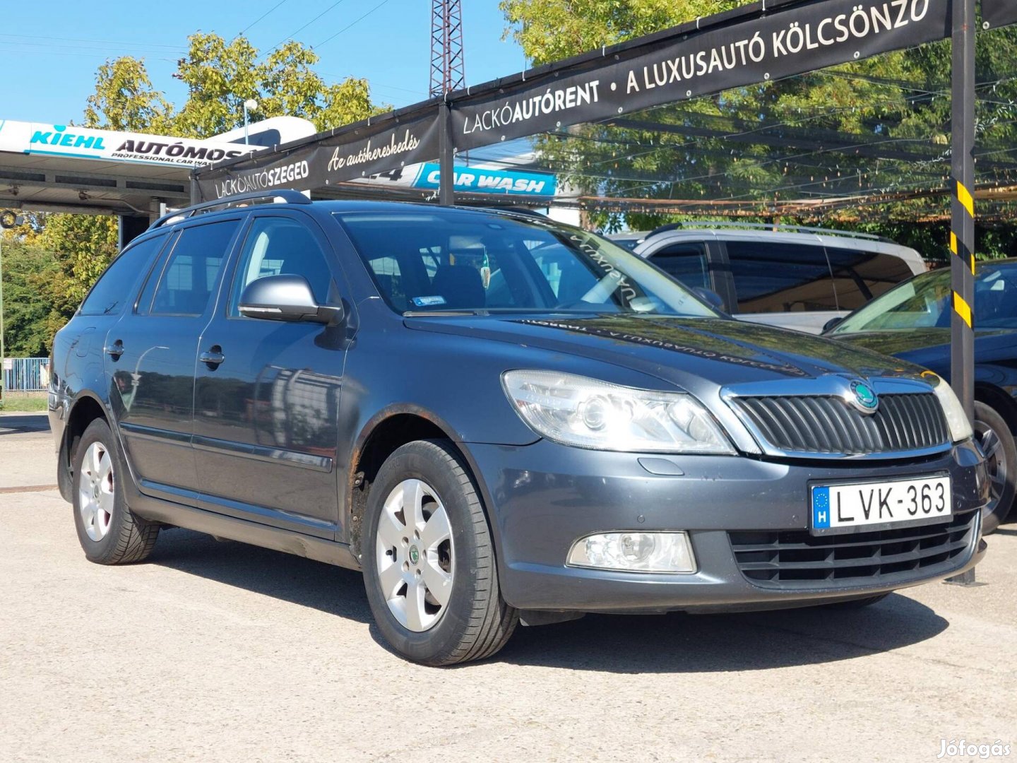 Skoda Octavia Combi 2.0 TDI Elegance DSG 9 éve...