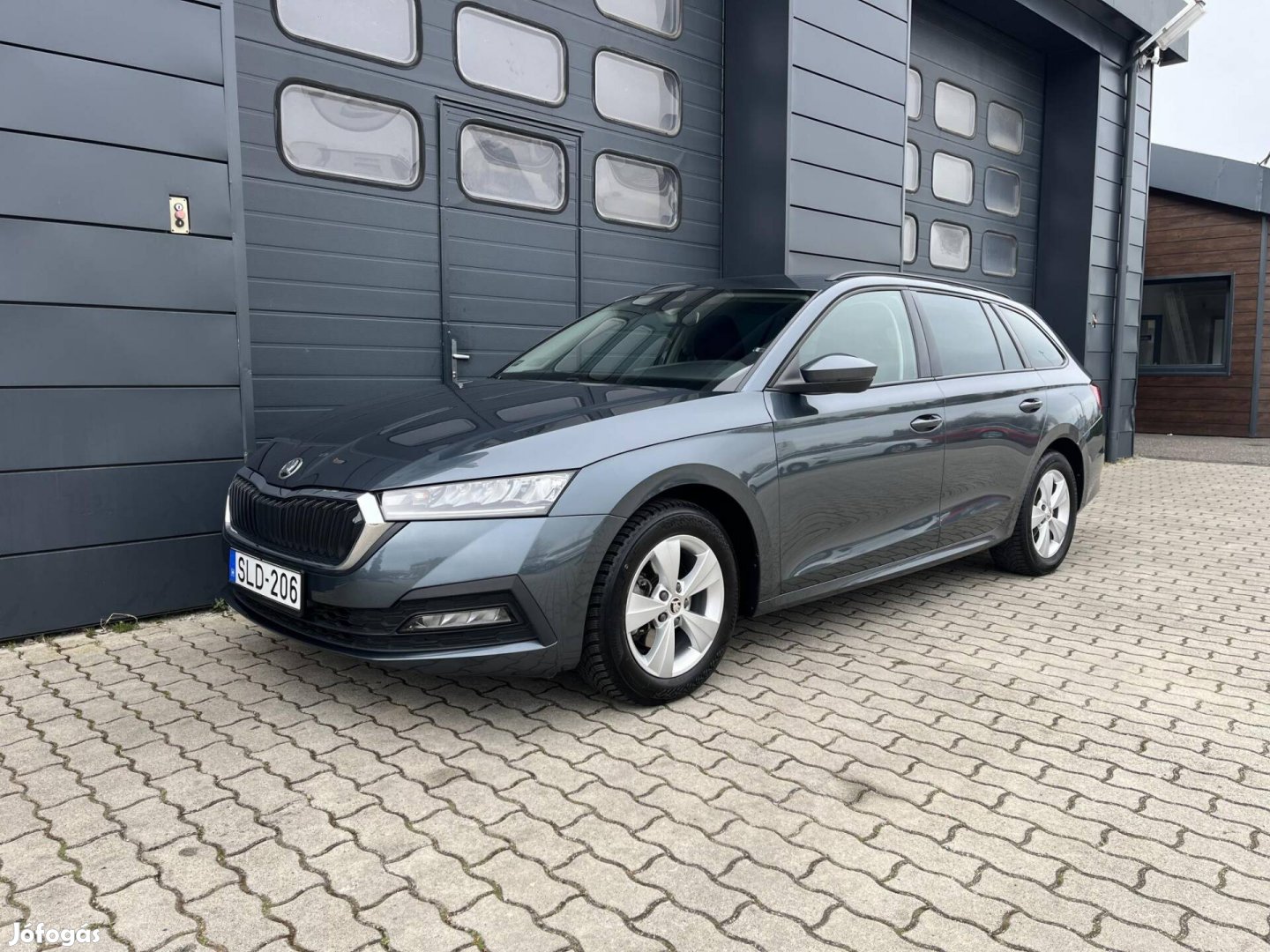 Skoda Octavia Combi 2.0 TDI SCR Ambition Szervi...