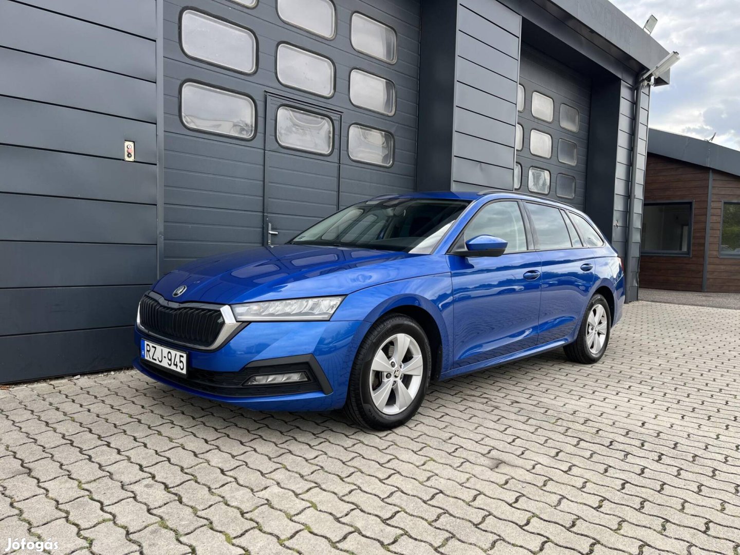 Skoda Octavia Combi 2.0 TDI SCR Ambition Szervi...