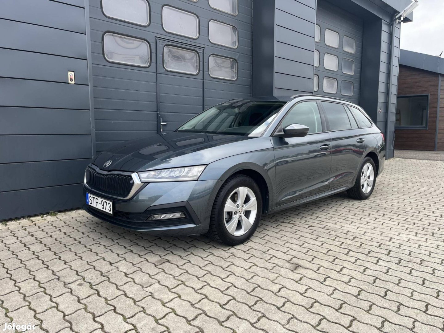 Skoda Octavia Combi 2.0 TDI SCR Ambition Szervi...