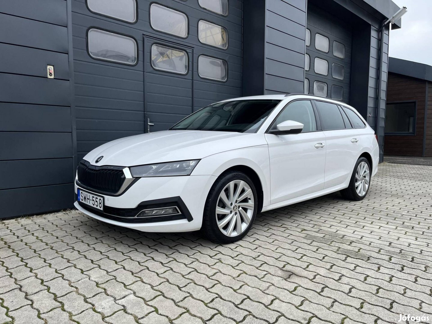 Skoda Octavia Combi 2.0 TDI SCR Sportline DSG S...