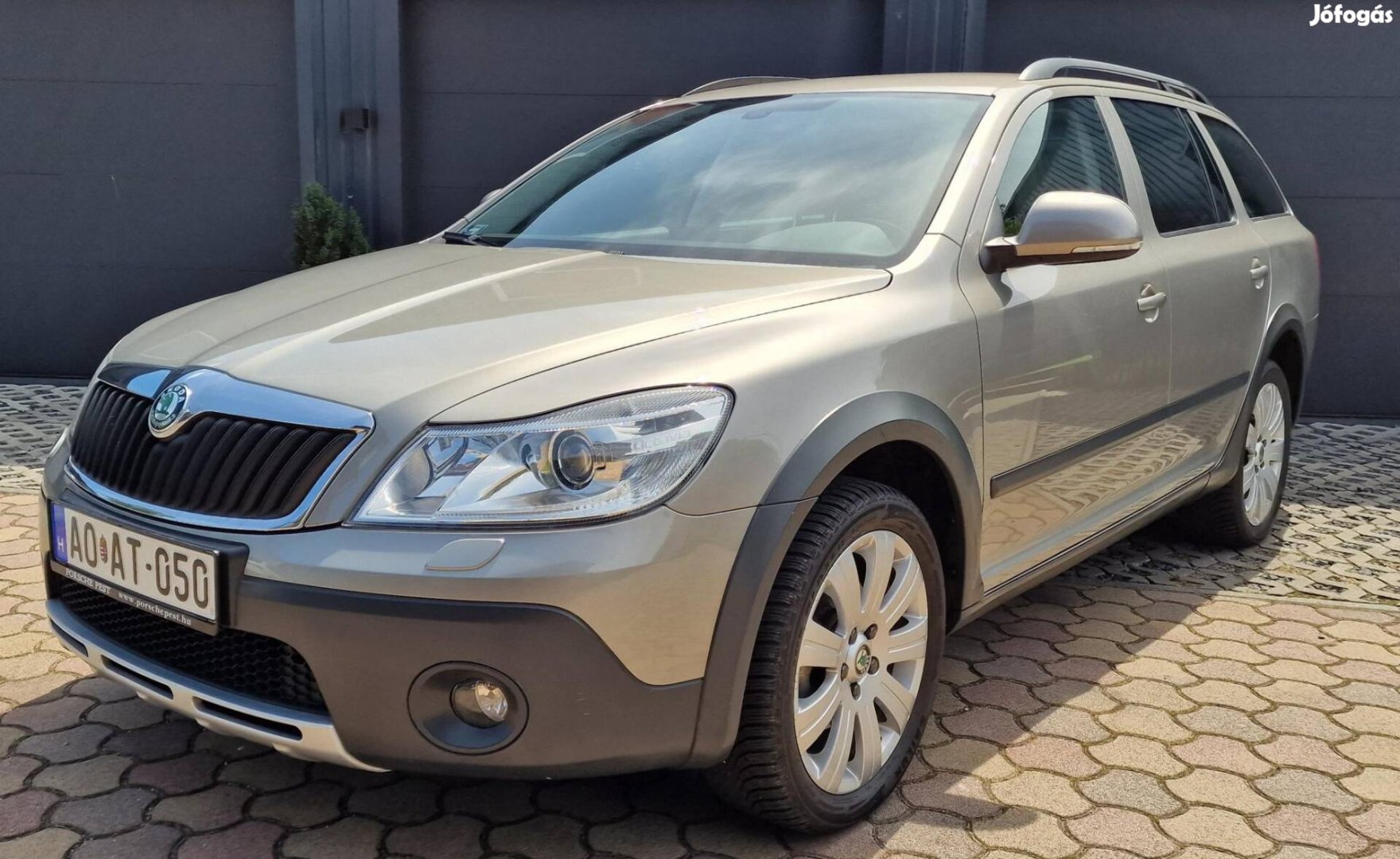Skoda Octavia Combi Scout 2.0 CR TDI DPF