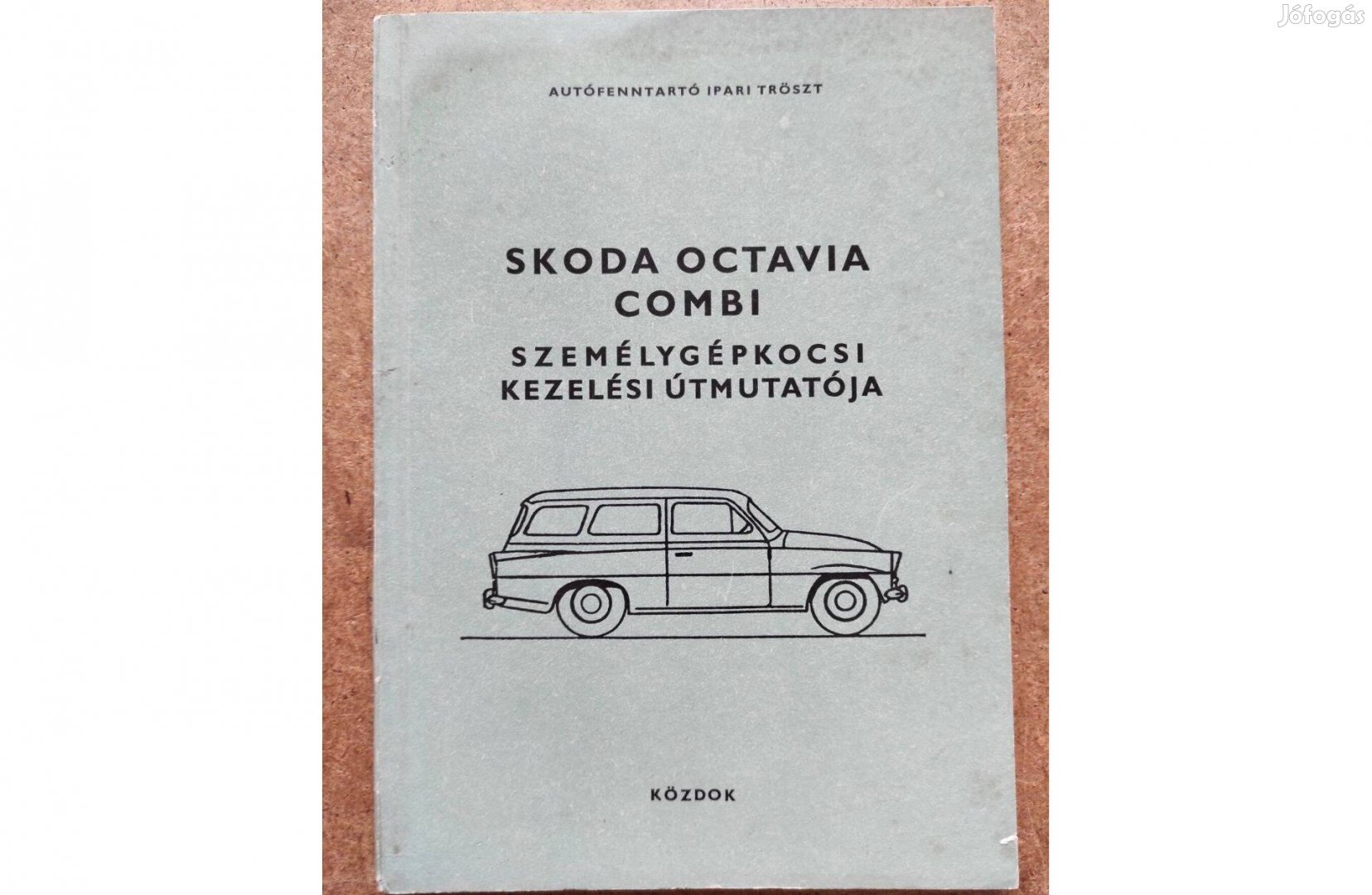 Skoda Octavia Combi kezelési karbantartási könyv