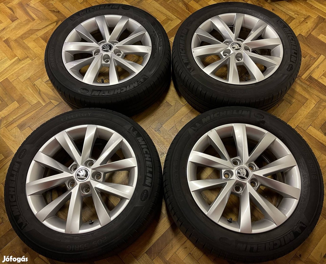 Skoda Octavia Gyári Alufelni 16" 5x112 Nyárigumikkal 205/55R16