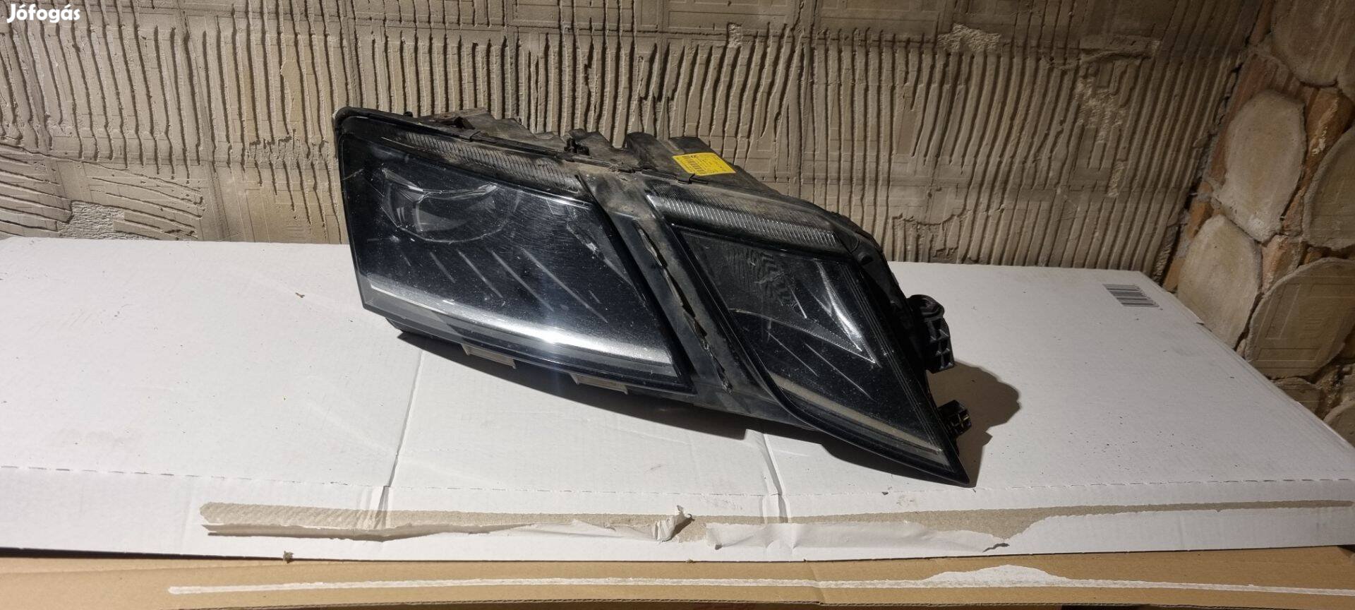 Skoda Octavia III 3 Jobb fényszóró lámpa led 5e1941016f