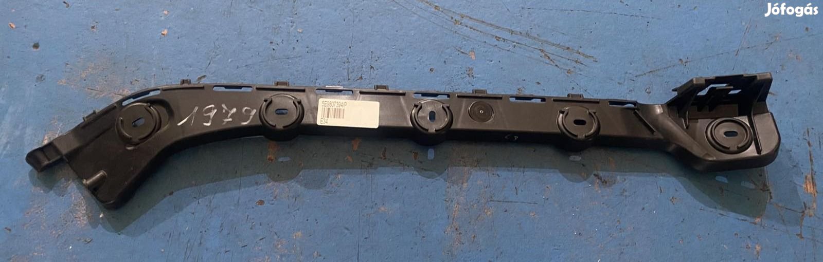 Skoda Octavia III. lökhárító tartó 5E9807394 eladó