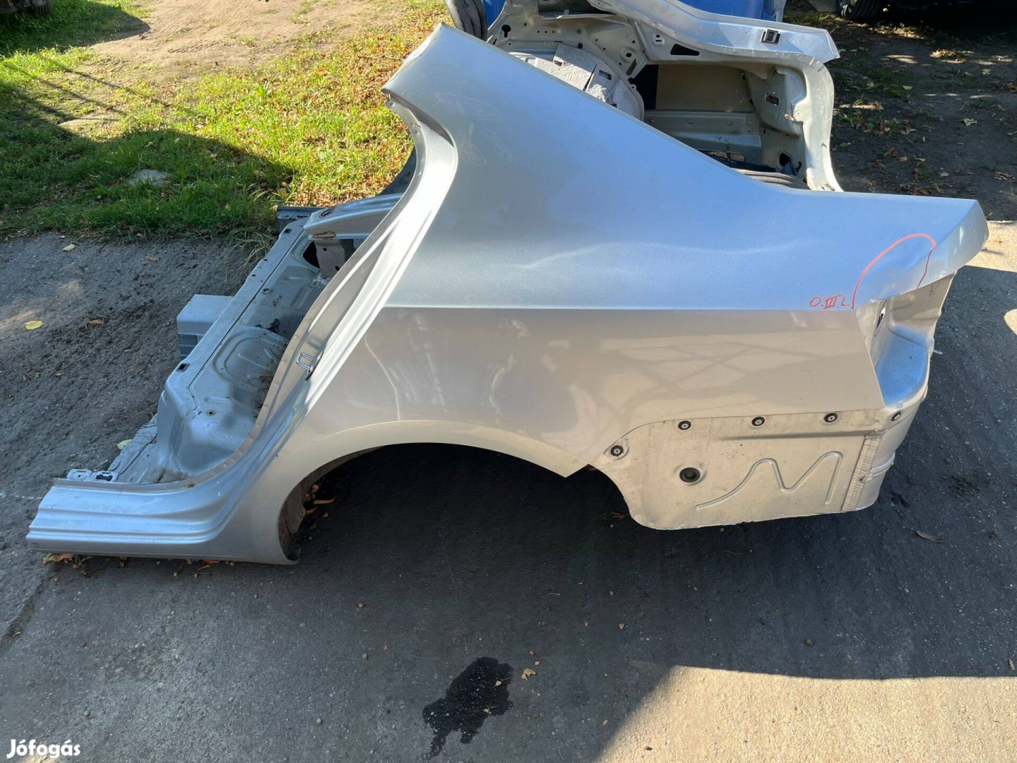 Skoda Octavia III sedan bal hátsó negyed, sárvédő