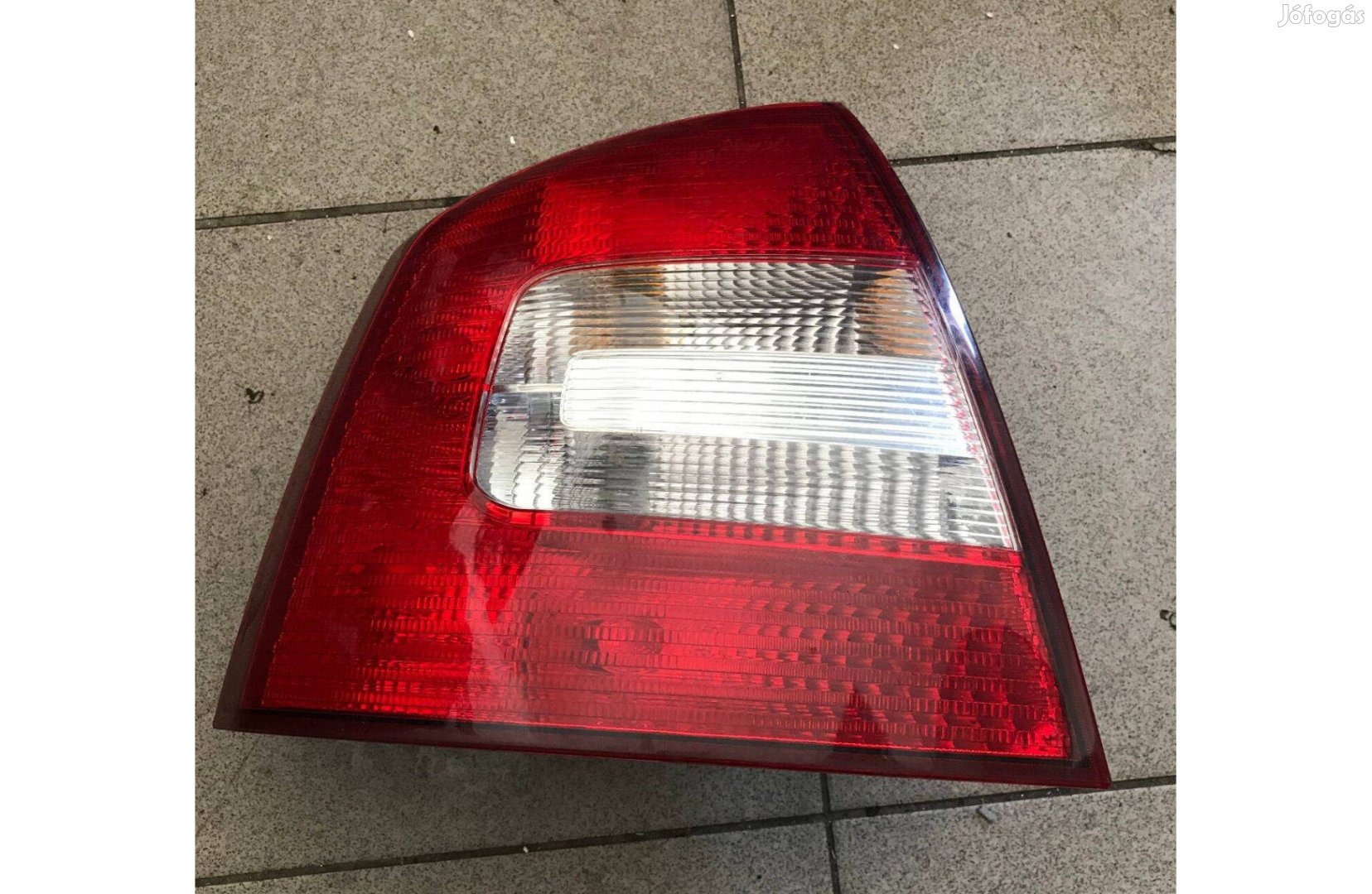 Skoda Octavia II FL / bal hátsó lámpa