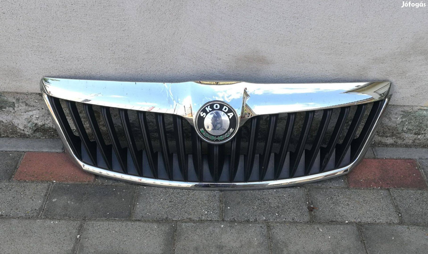 Skoda Octavia II Facelift bontott komplett hűtőrács eladó