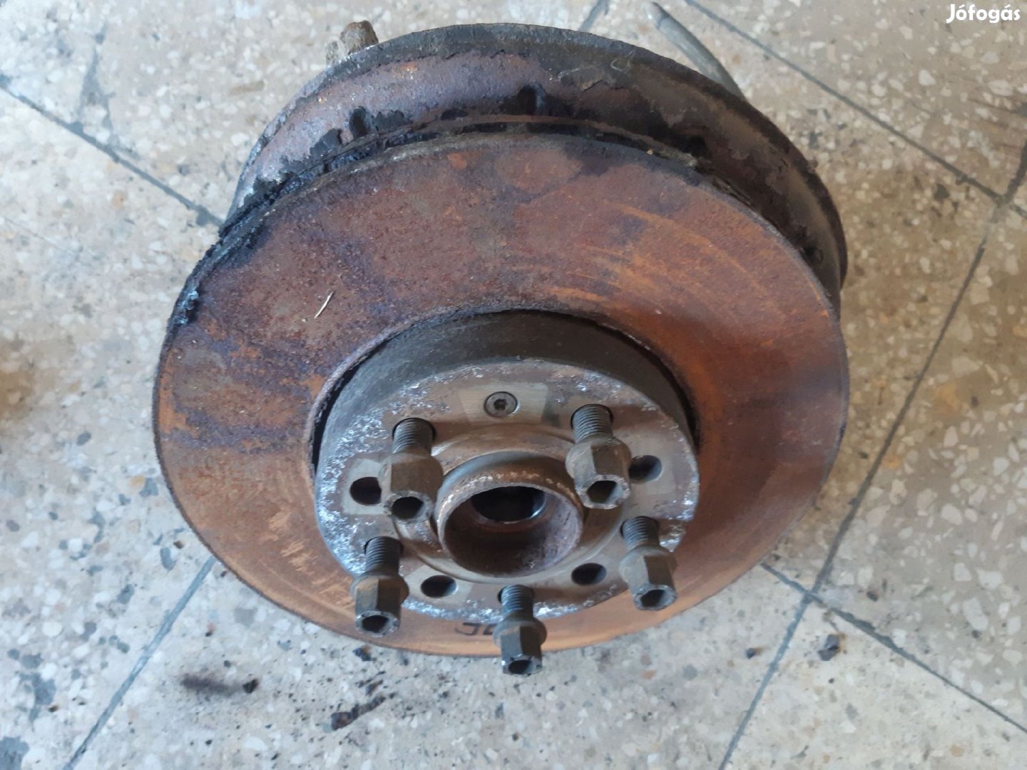 Skoda Octavia II Jobb Első Csonkállvány Kerékaggyal ABS