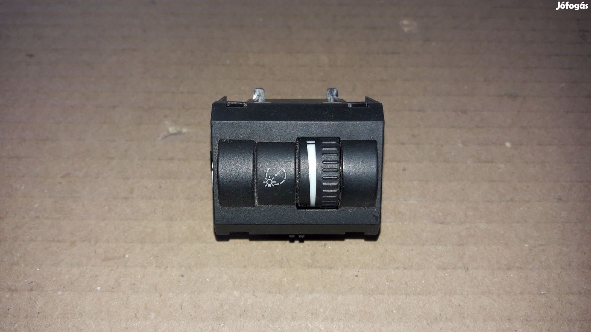 Skoda Octavia II Műszerfal Fényerő Szabályzó Kapcsoló